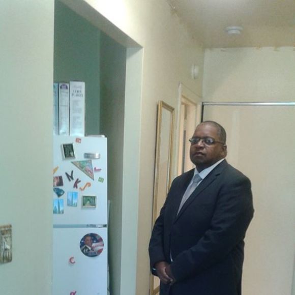 Meet your Posher, Leonard - Picture 1 of 1